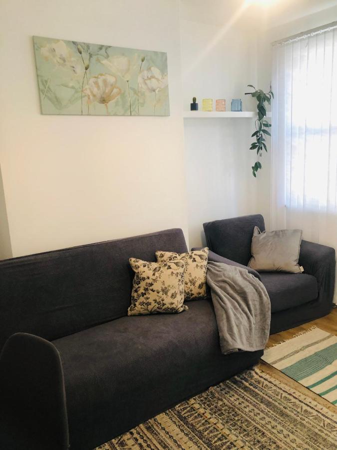 Super Location 2, 1Min Metro 10 Min From Camden Apartment London Bagian luar foto